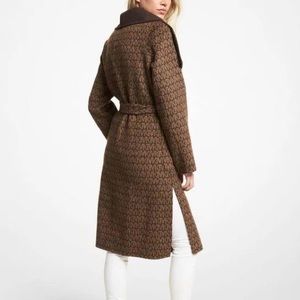 Michael Kors- Wool Blend Logo Jacquard
Wrap Coat